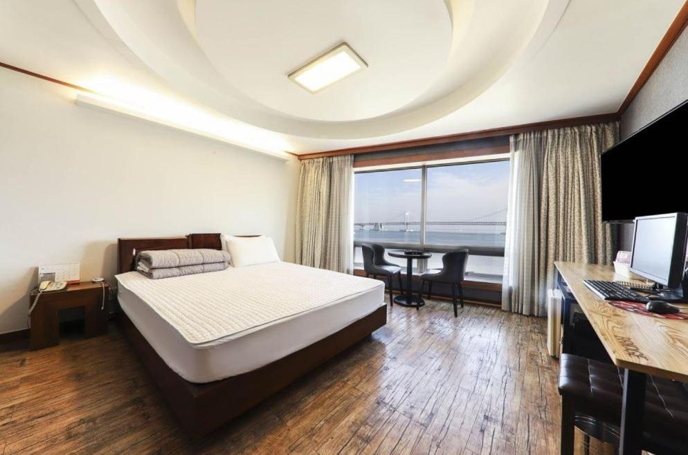 Bridge Hotel Busan Dış mekan fotoğraf